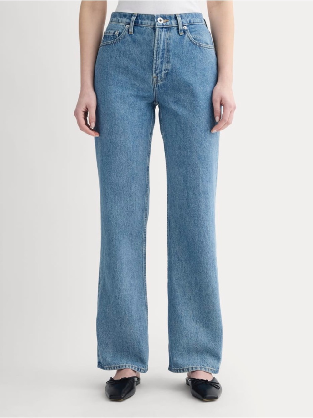EVERLANE The 90s Forever Jean in Mid Indigo